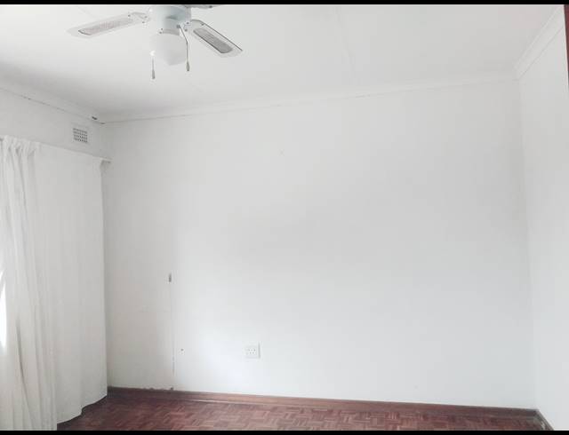 3 BEDROOM HOUSE RENTED IN ATHLONE PARK